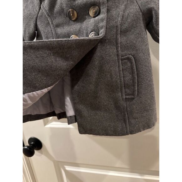 Old Navy Girl Grey Pea Coat Button Down Style & Thick - Size 3T - Picture 8 of 12